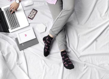 Sukses di Usia Muda Berkat Bisnis Kaus Kaki