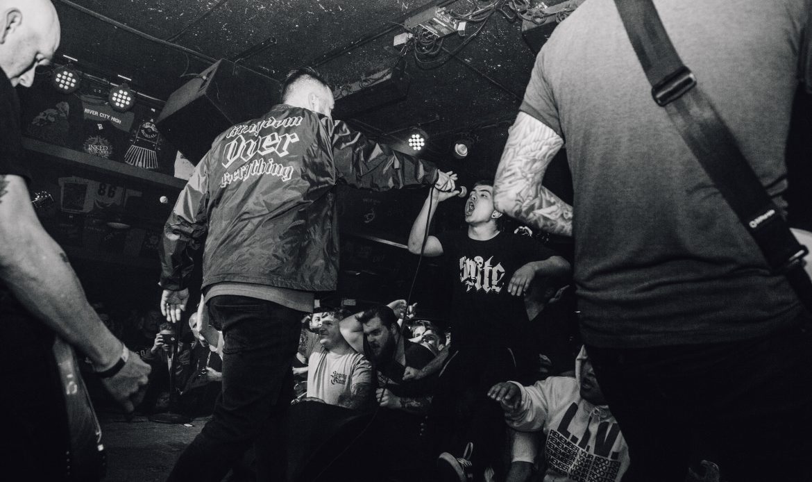 Dthrone Store, Distro Sekaligus Basecamp Pecinta Musik Underground