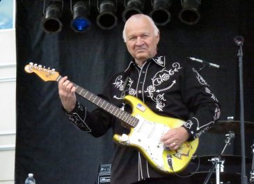 Lima Grup Musik Lokal Bergenre Surf Rock yang Wajib Kamu Dengarkan