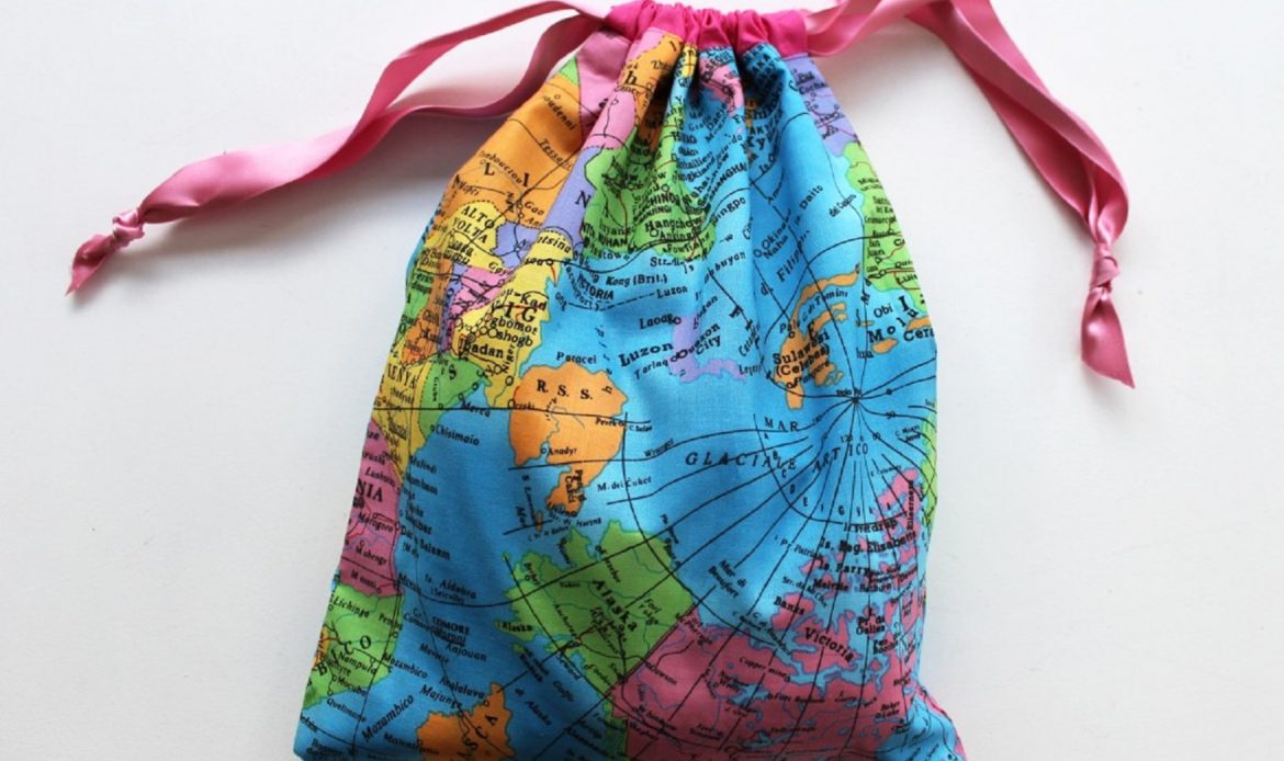 DIY Cara Membuat Tas Serut Hanya Bermodalkan Kain Bekas Saja