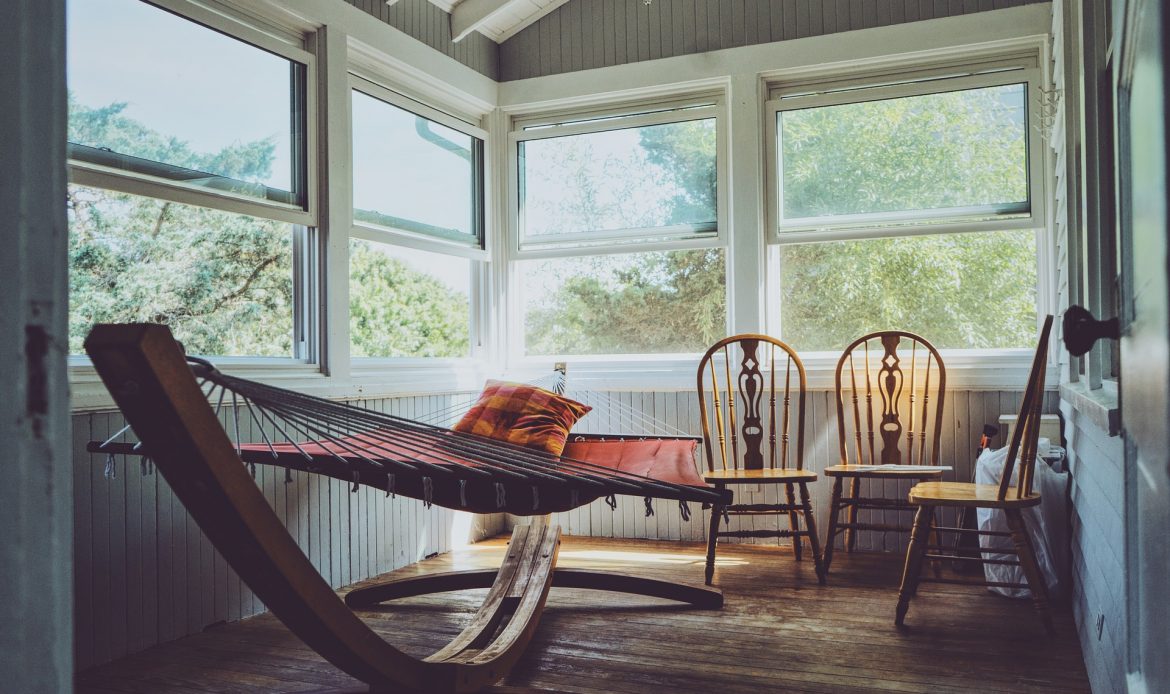 Hilangkan Kepenatan dengan Bersantai di Rumah Menggunakan Hammock