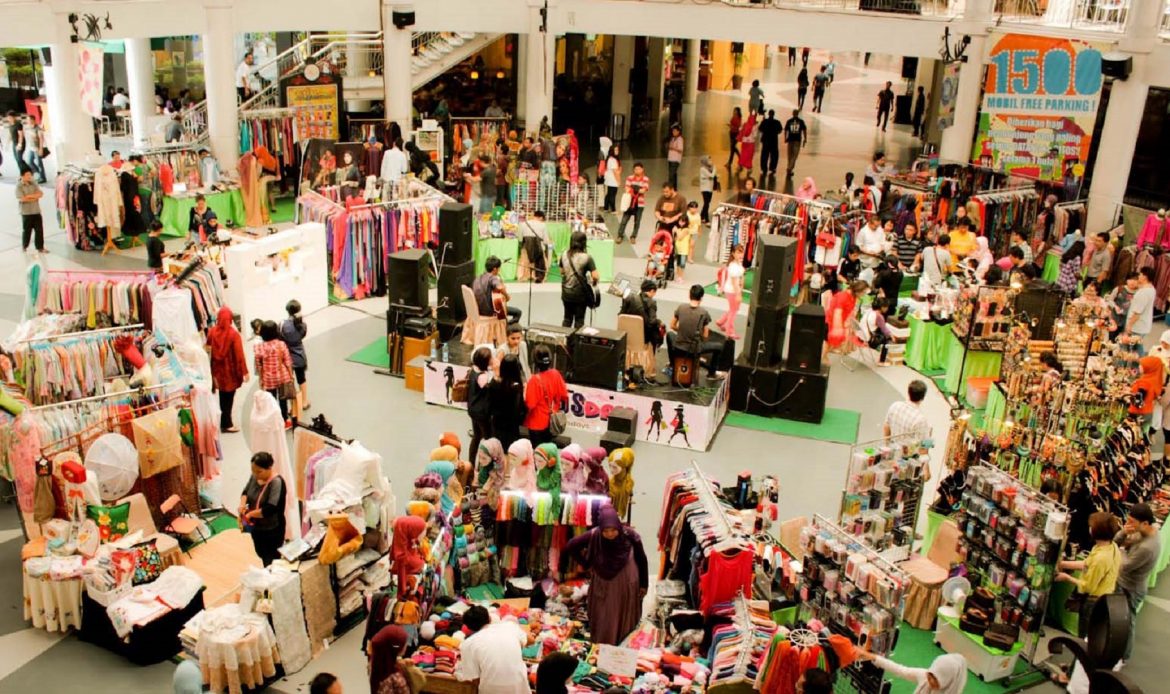 Berburu Barang-Barang Branded di Irress Urban Bazaar