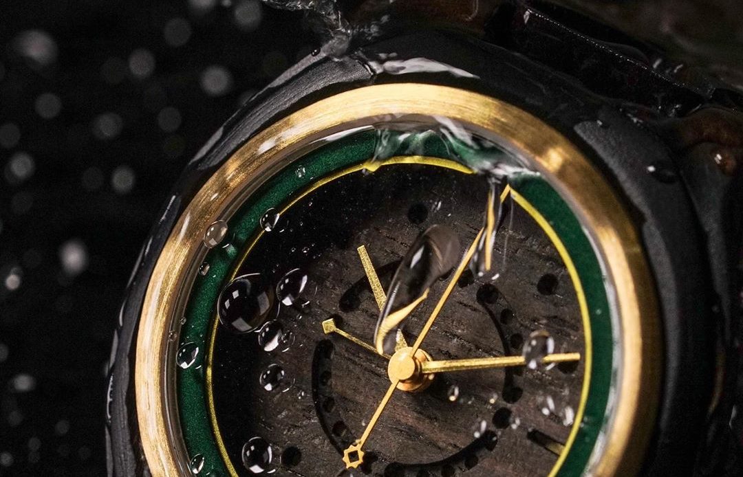 Matoa Singo, Jam Tangan Kayu Anti Air Pertama di Indonesia