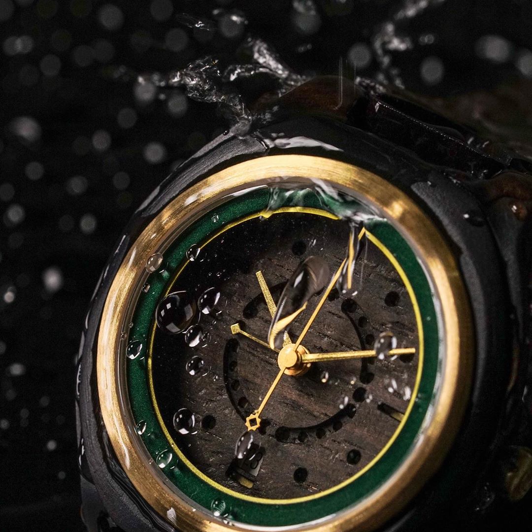 jam tangan kayu
