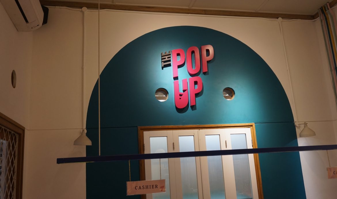 Berbelanja Segala Perlengkapan Wanita di The Pop Up Bandung
