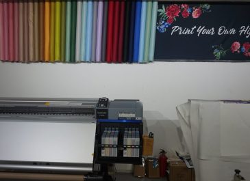 Mencetak Hijab dengan Motif Sendiri di The Secret Textile