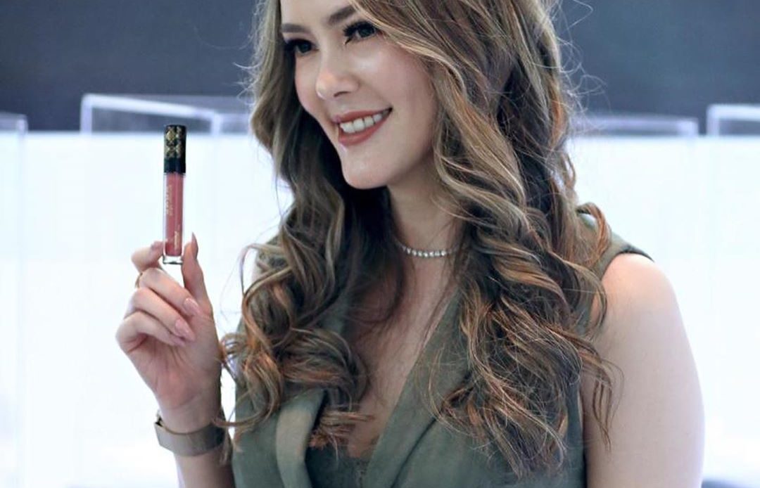 SADA, Kosmetik Milik Cathy Sharon untuk Perempuan Asia