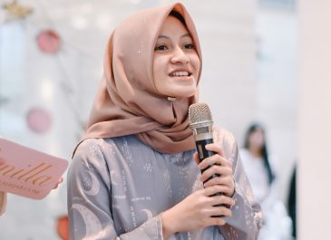 Kisah Inspiratif Dibalik Kesuksesan Atina Maulia, Founder Vanilla Hijab