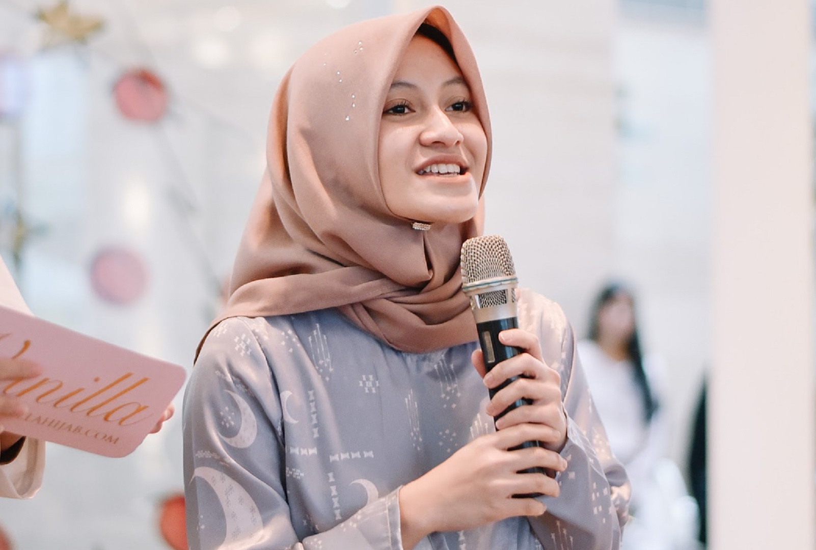 founder vanilla hijab