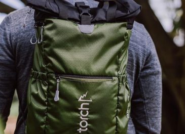 Belanja Berbagai Pelengkapan dan Aksesoris Travelling di Torch