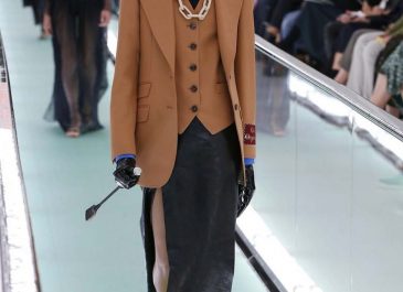 Luncurkan Produk Gelang Kaki Mirip Kantong Peluru, Gucci Tuai Kecaman Warganet