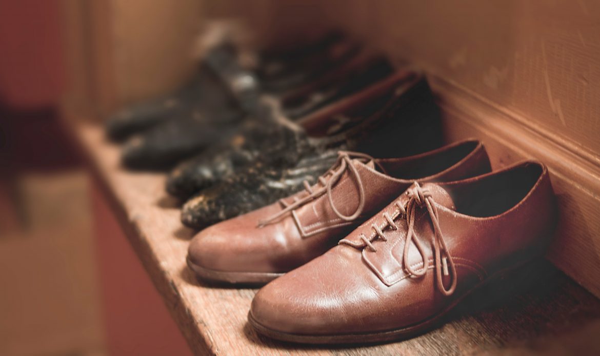 Menilik Perbedaan Sepatu Kulit yang Asli dan Palsu