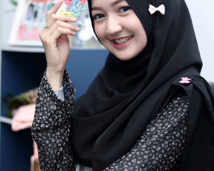 5 Bros Lokal yang Mampu Mempercantik Tampilan Hijabmu