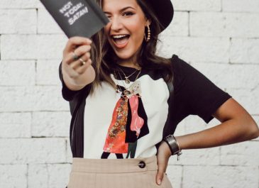 Tips Memakai Perhiasan yang Tepat Agar Tidak Terlihat Norak