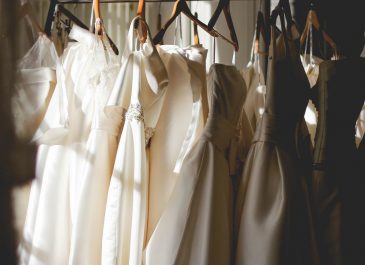 3 Rekomendasi Sewa Gaun Kondangan Online, Kece-Kece Lho!