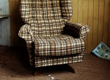 Mengenal Armchair, Jenis Kursi yang Nyaman dalam Berbagai Aktivitas