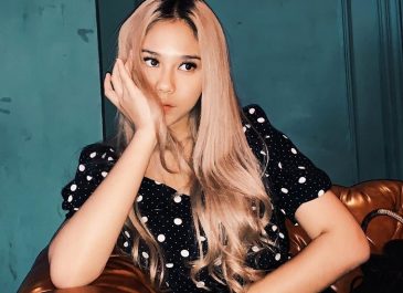 7 OOTD Nadin Amizah Ini Bisa Jadi Inspirasi Untuk Tampilan Weekendmu!