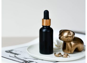 Berkenalan dengan Peptides, Bahan Utama Skincare yang Banyak Dipakai