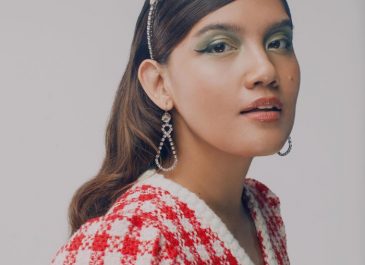 “Dari Balik Jendela”, Album Baru Monita Tahalea Bergenre Folktronik