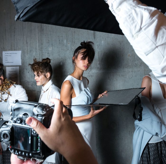 Menilik Tren Fashion dan Gaya Berpenampilan dari Tiap Dekade