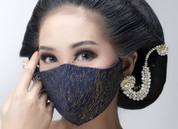 Desainer Astuti Arindra Ciptakan Masker Kain yang Nyaman & Fashionable