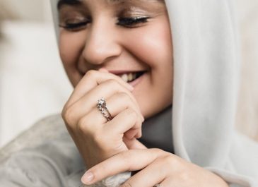 Menyusuri Kehidupan Shireen Sungkar Lewat Perhiasan dari Hala Gold