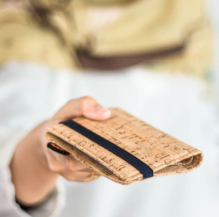 Schors, Brand Dompet dan Tas Berbahan Kulit Kayu yang Fashionable