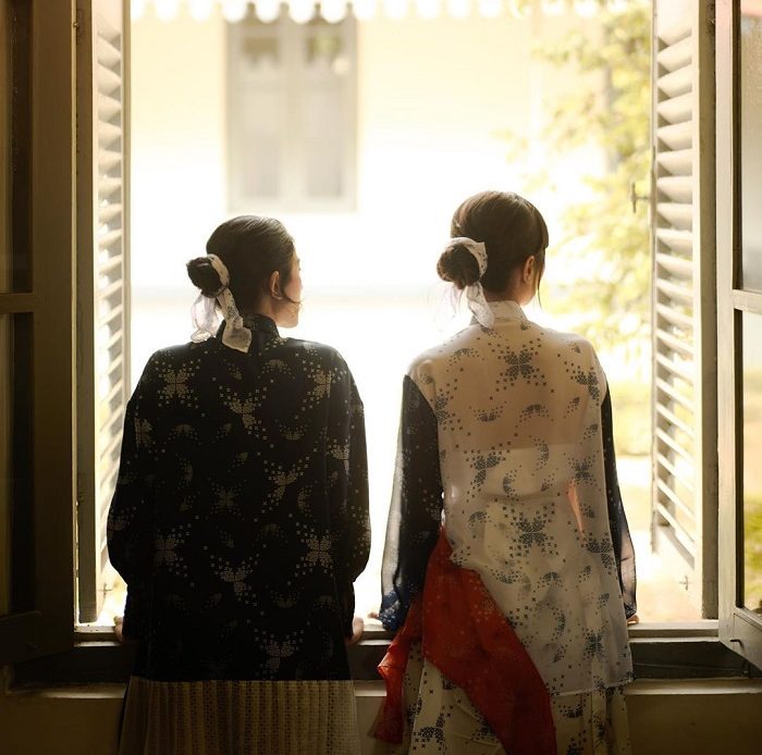 5 Brand Batik Lokal dengan Tampilan yang Fashionable dan Kekinian