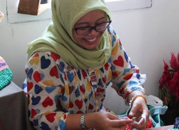 Hobi Jadi Uang, Cerita Bisnis Rajut Milik Maria Ulva Berlabel Boscha