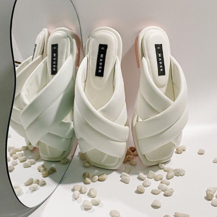 sandal wanita lokal