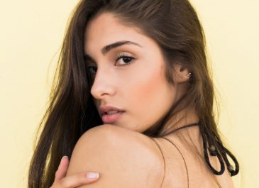 5 Langkah Perawatan Ini Buat Kamu Miliki Kulit Berkilau dan Glowing