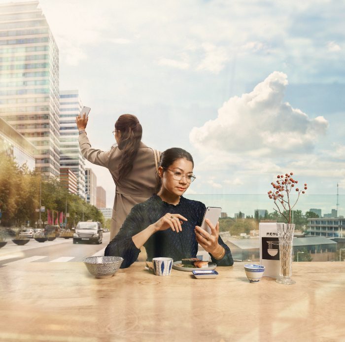 Mengatasi Presbyopia dengan Kacamata Lensa Progresif dari HOYA