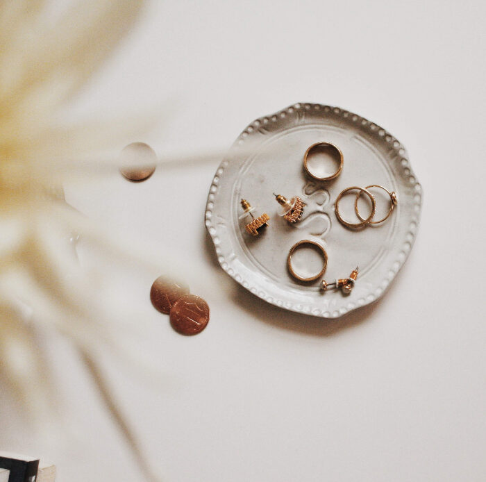 Wanita Wajib Tahu, Ini Perbedaan Karat Perhiasan Berlian dan Karat Emas