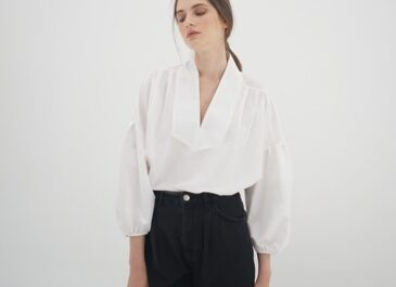 Mengenal Brand Kemeja Basic Wanita Elegan Berlabel MASSHIRO&Co.