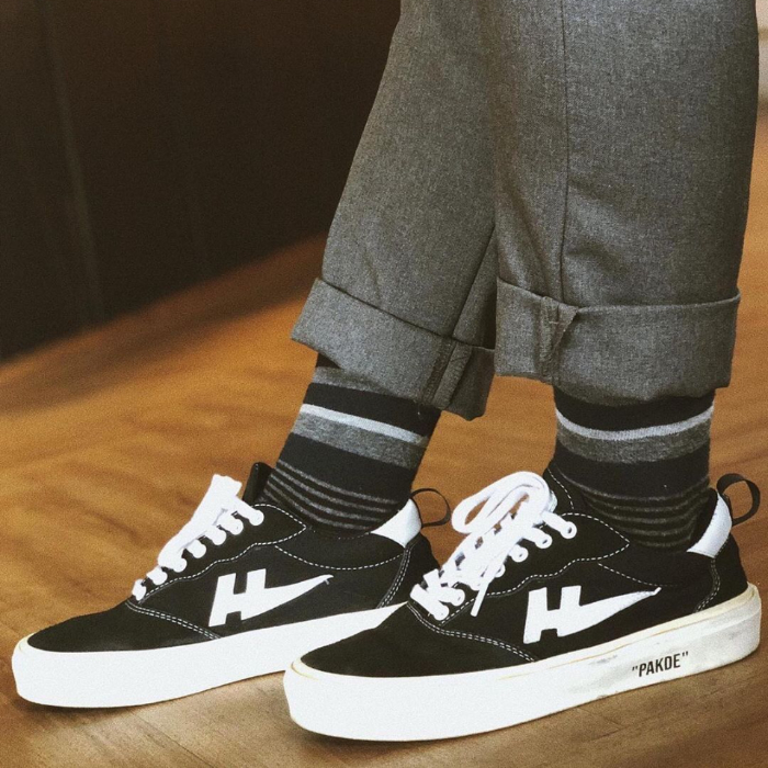sepatu lokal keren