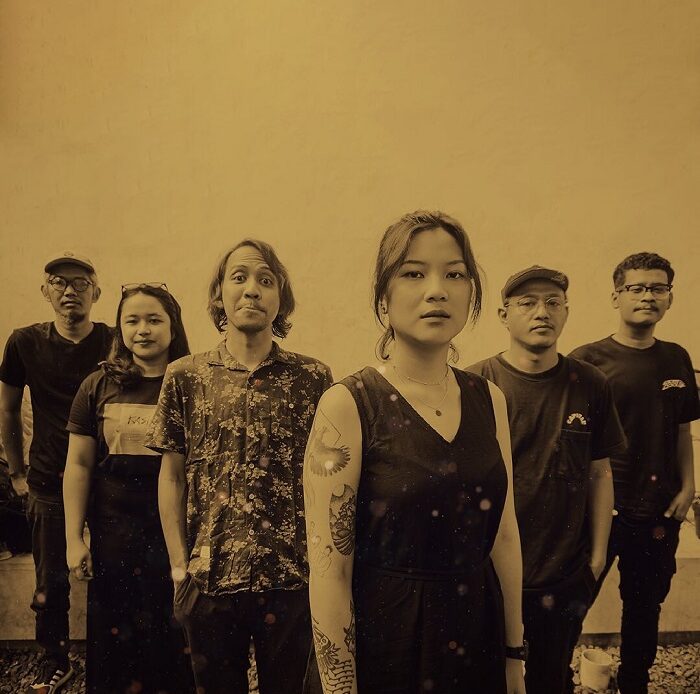 Menilik Alunan Musik Tak Biasa Lewat Kolaborasi Danilla dan The Adams