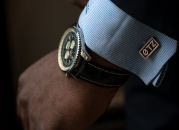 Tips Merawat Jam Tangan Kulit Agar Tidak Mudah Rusak dan Bau