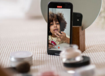 Menilik Peran Influencer dalam Membangun Kekuatan Brand Secara Digital