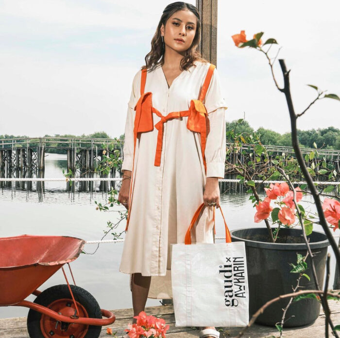 Kolaborasi Brand Lokal Gaudi X Awkarin Luncurkan Koleksi Kekinian