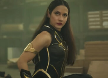 Review Film Sri Asih: Superhero Perempuan Pertama di BCU & Indonesia